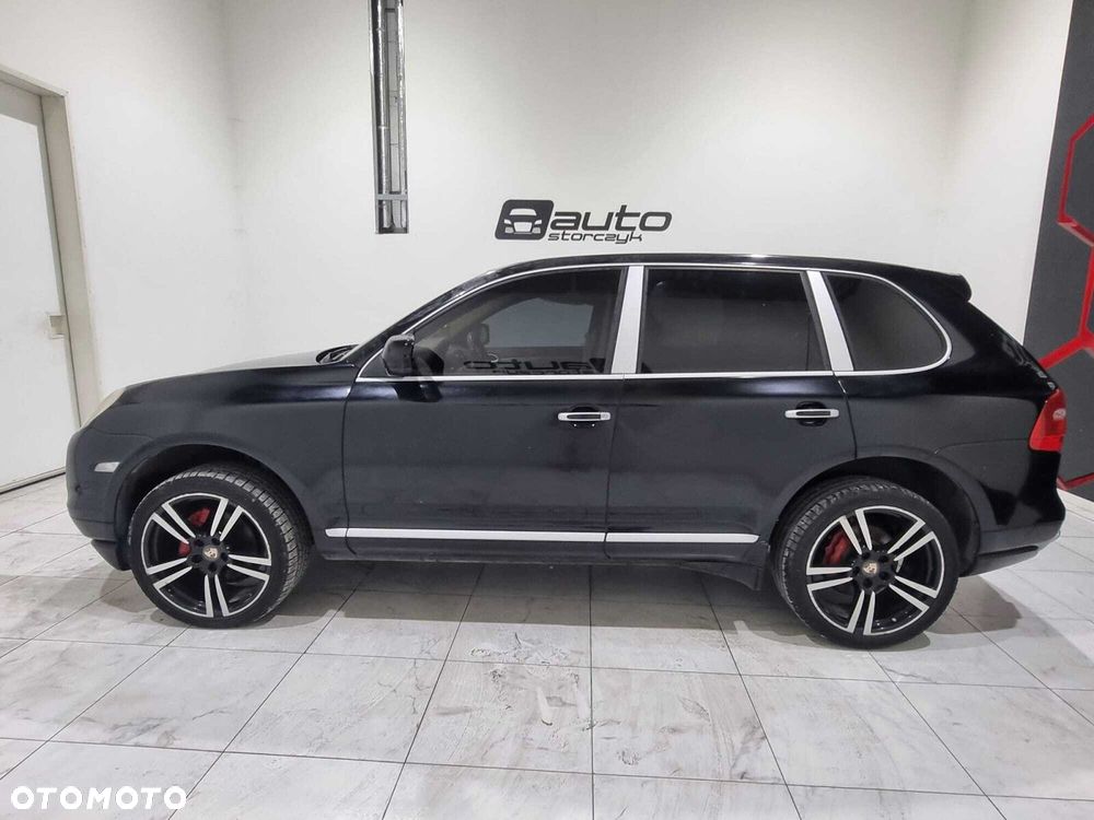 Porsche Cayenne - 2