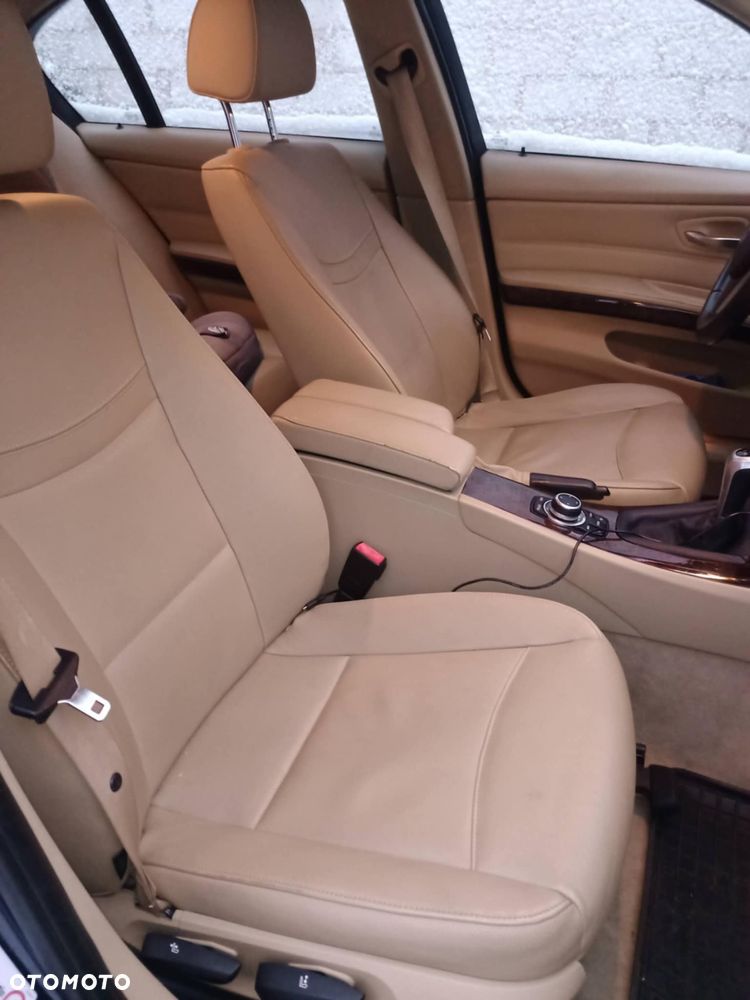 BMW Seria 3 320d DPF - 21