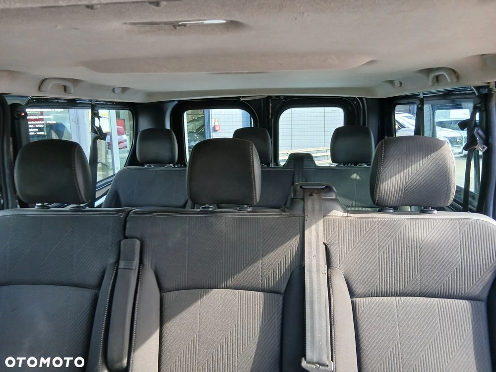 Nissan NV300 - 10