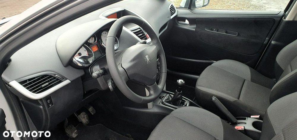 Peugeot 207 - 5