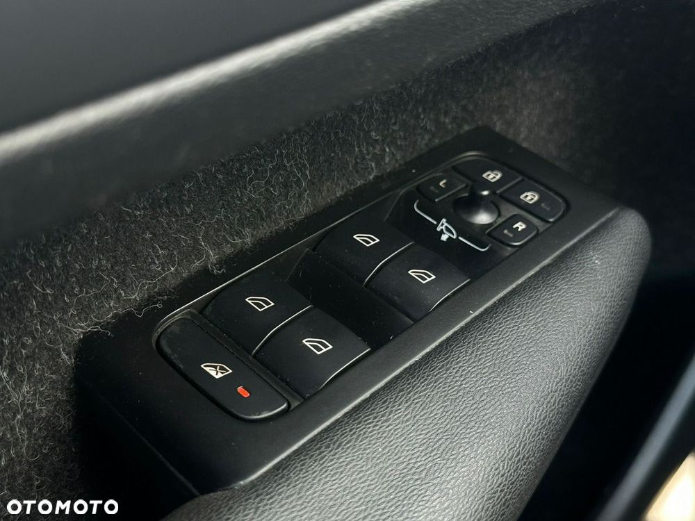 Volvo XC 40 - 21