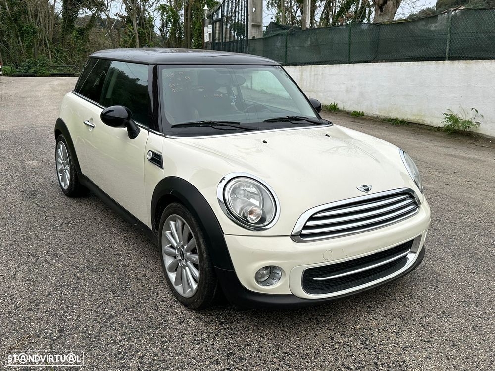 MINI 3 Portas Cooper D - 1