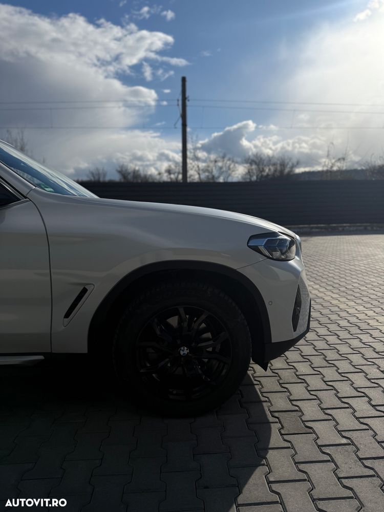 BMW X3 ver-xdrive20i-at-standard - 16