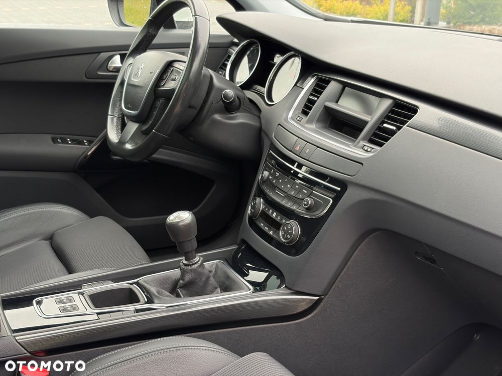 Peugeot 508 1.6 T Allure - 25