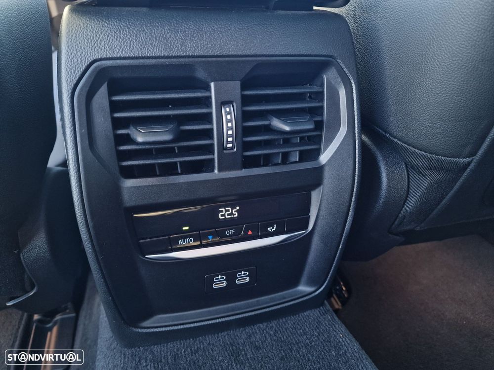 BMW i4 eDrive35 Desportiva M - 20