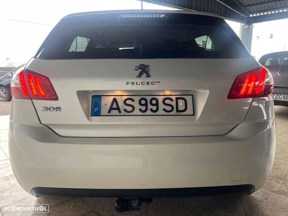 Peugeot 308 PureTech 110 Stop & Start Style - 4