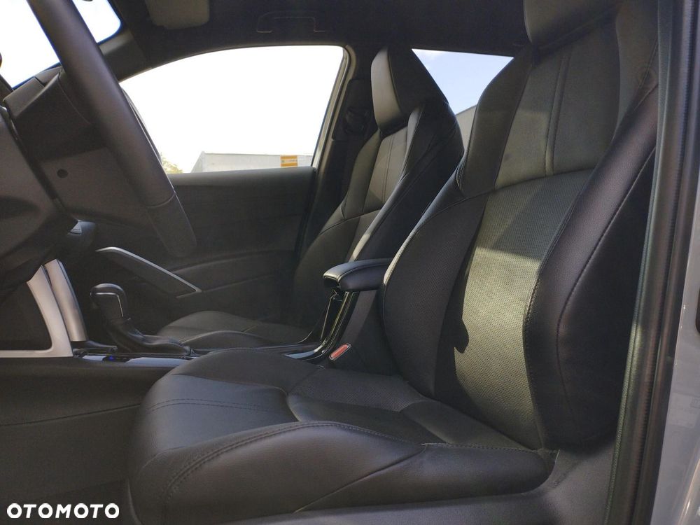 Toyota Corolla Cross - 11