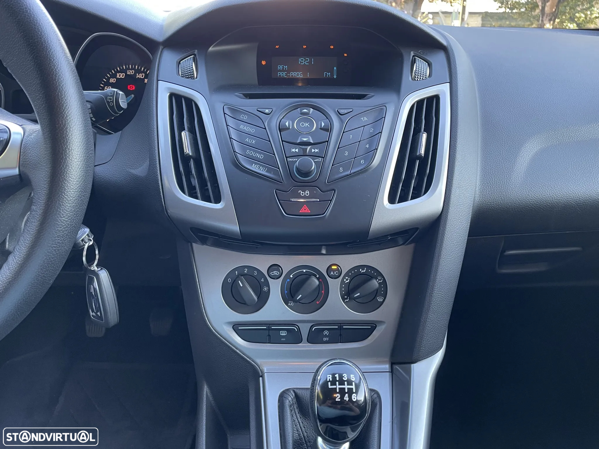 Ford Focus SW 1.0 EcoBoost S&S TITANIUM - 33