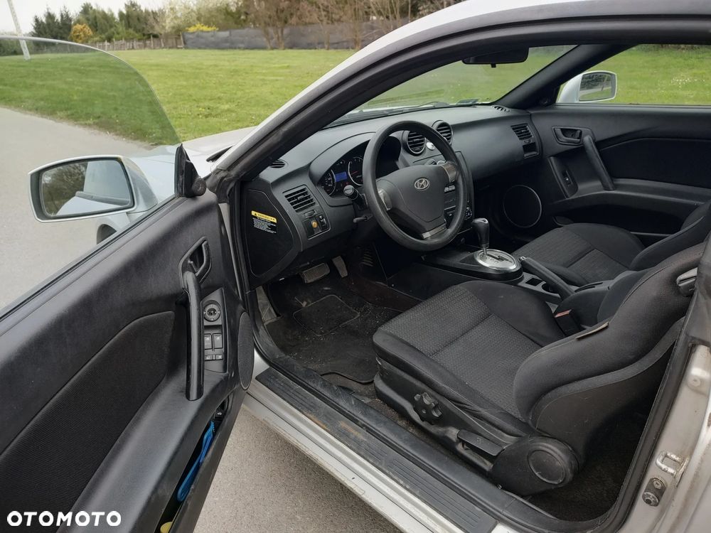 Hyundai Coupe - 24