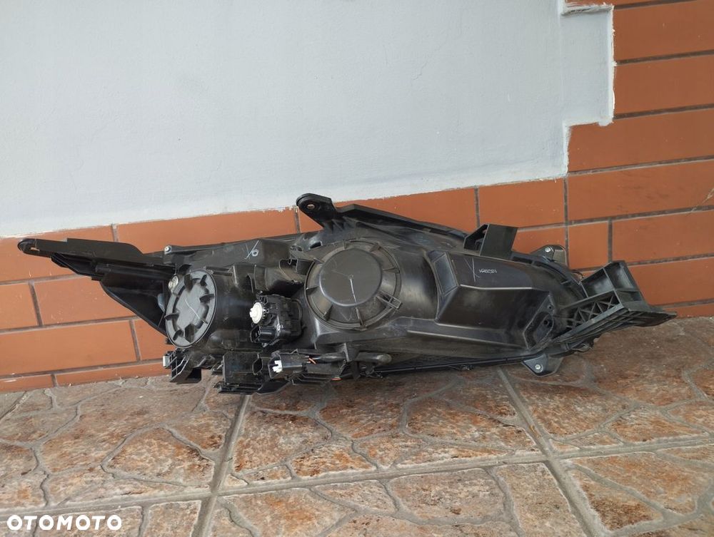 Lampa lewa Mitsubishi L200 VI 6 2020-^ 8301D377 - 6