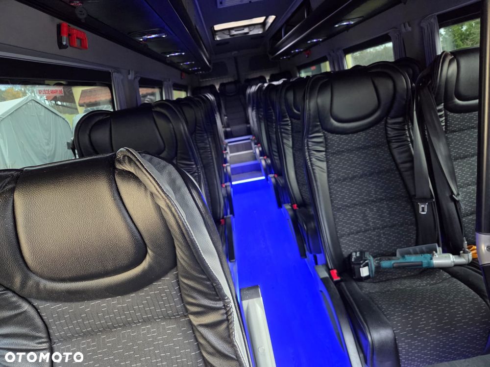 Mercedes-Benz SPRINTER - 18