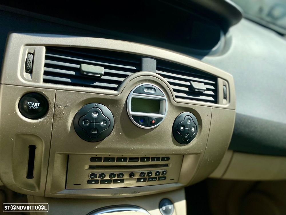 Renault Grand Scénic 1.5 dCi Luxe 7L. - 15