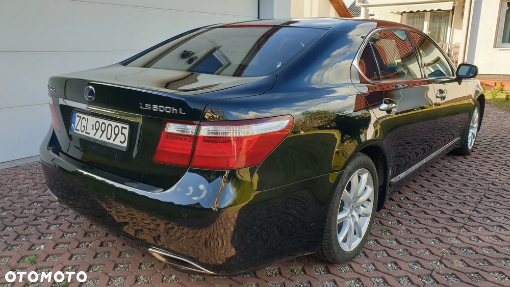 Lexus LS - 6