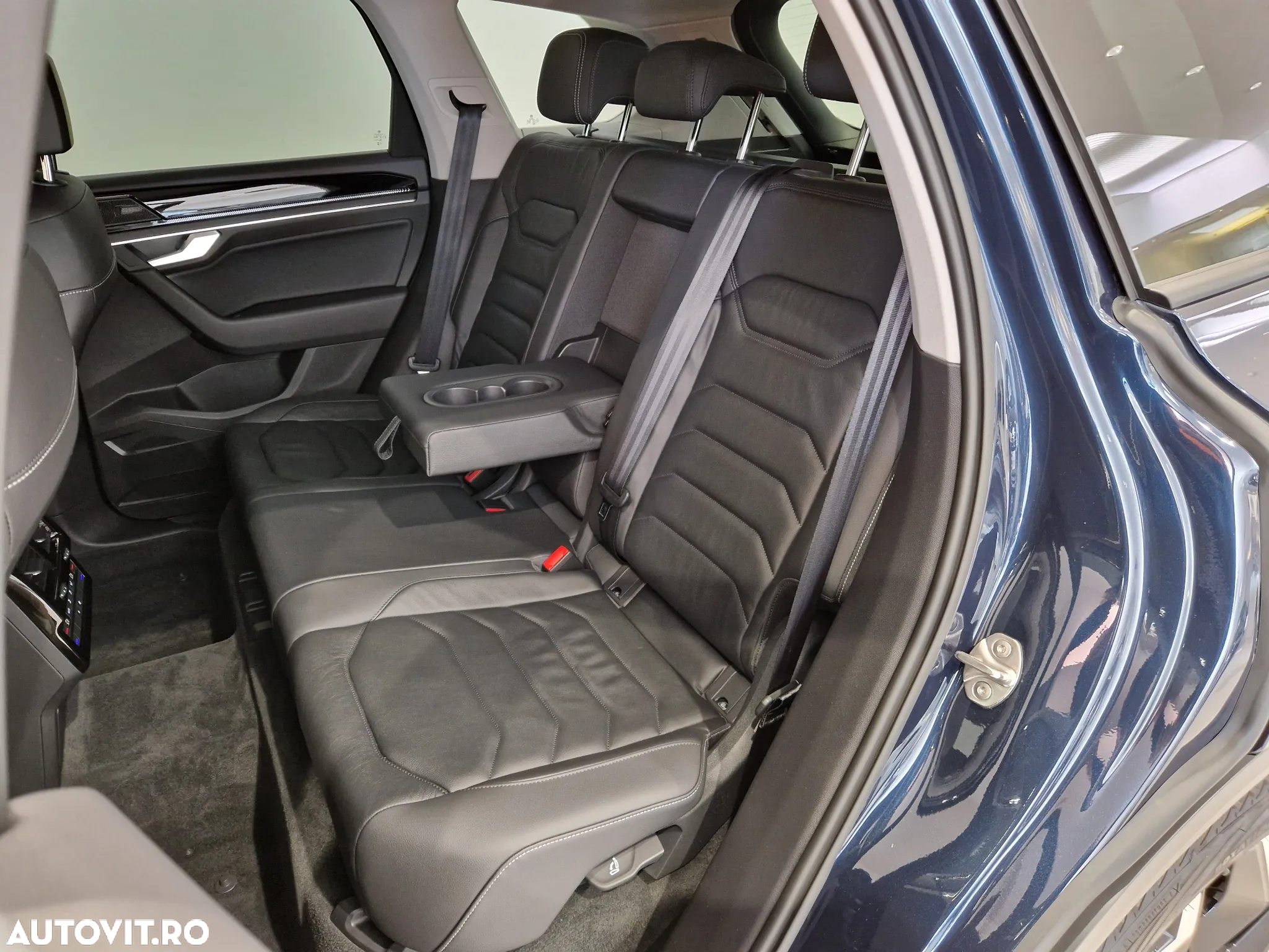 Volkswagen Touareg - 14