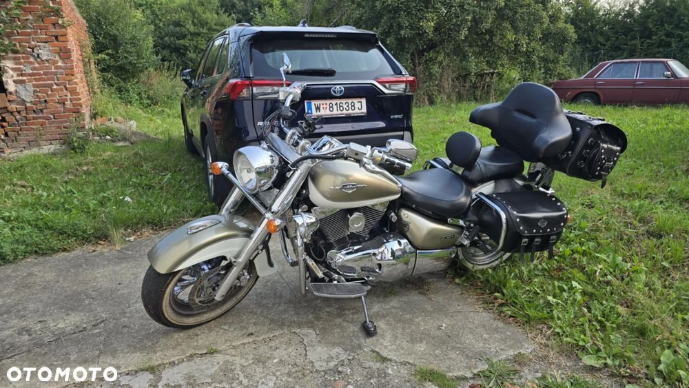 Suzuki Boulevard - 2