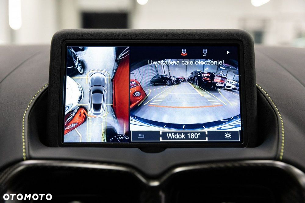 Aston Martin Vantage - 41