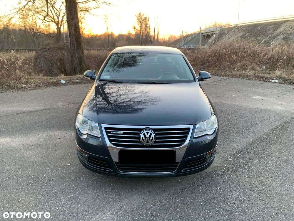 Volkswagen Passat 1.9 TDI DPF BlueMotion - 2