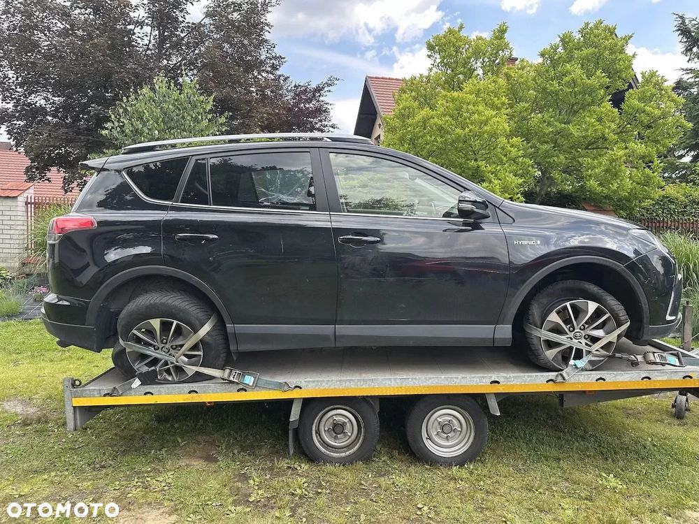 Toyota RAV4 - 6