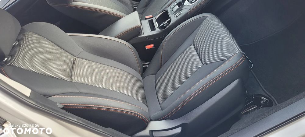 Subaru XV 2.0i Exclusive (EyeSight) Lineartronic - 17