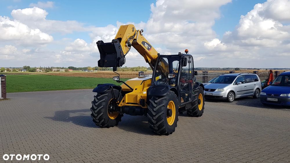 Caterpillar TH 407 - 24