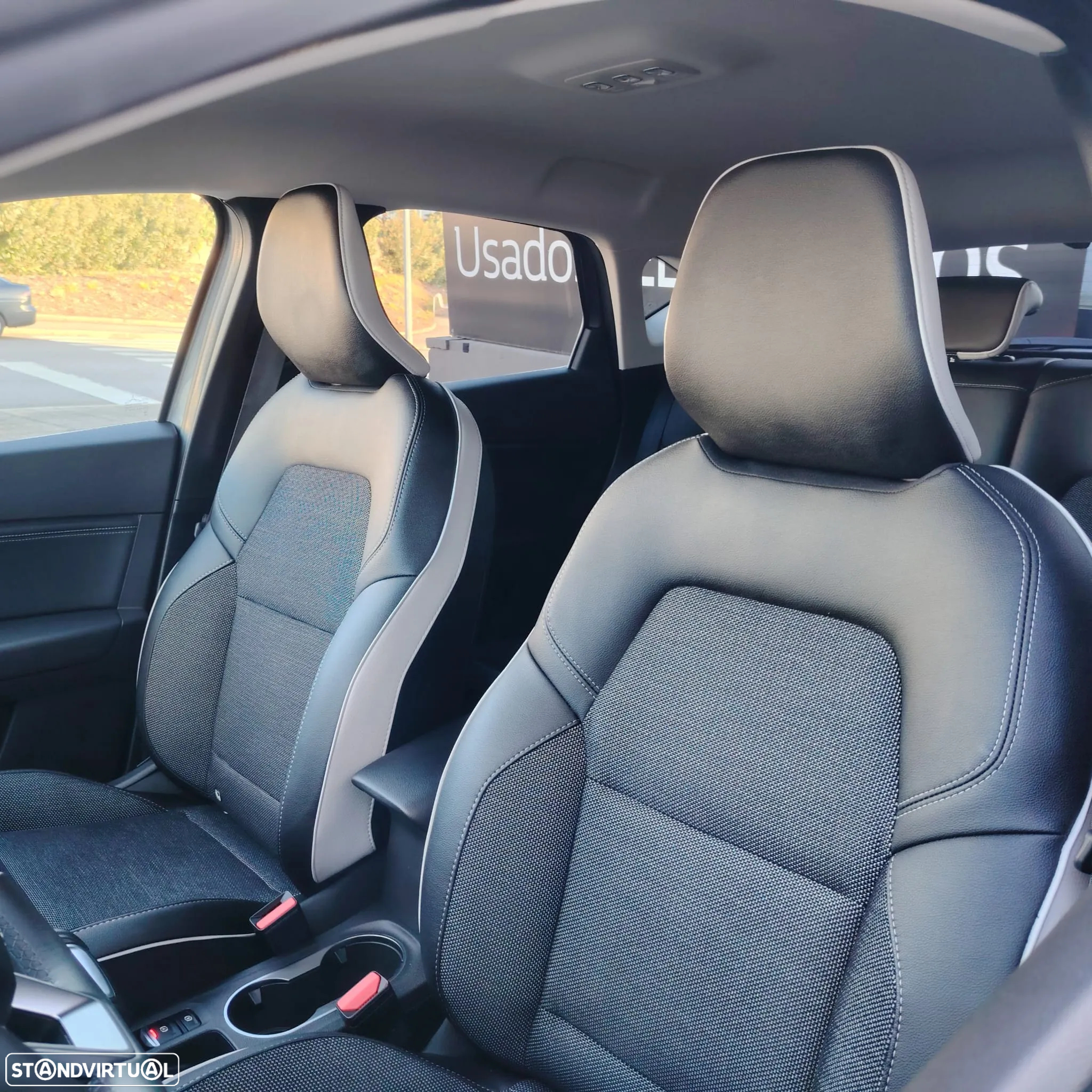Renault Captur 1.0 TCe Techno Bi-Fuel - 12
