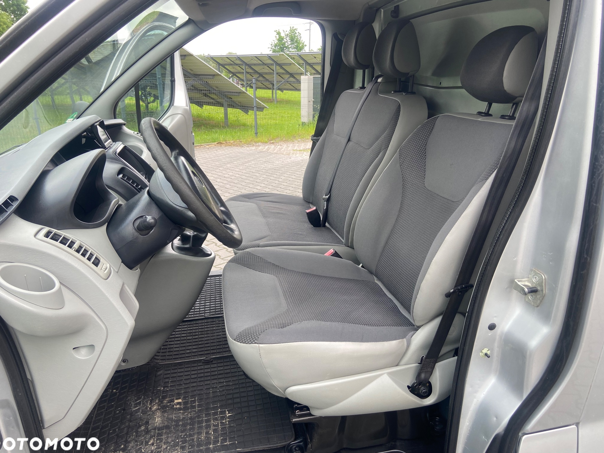 Opel Vivaro - 10