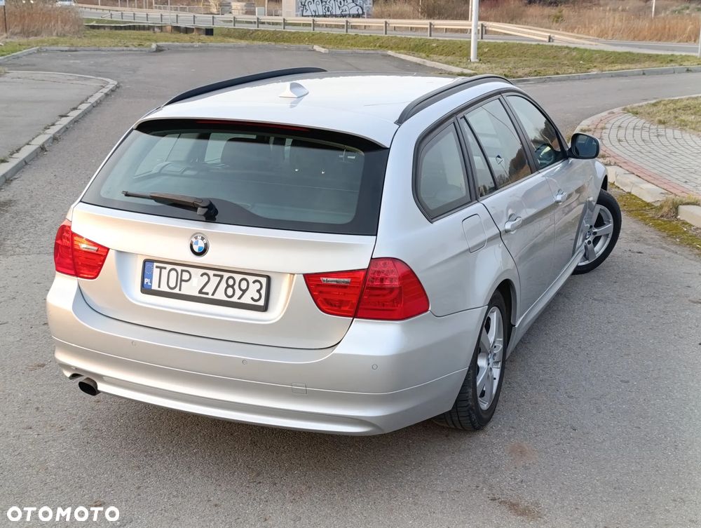 BMW Seria 3 318d DPF Edition Exclusive - 21