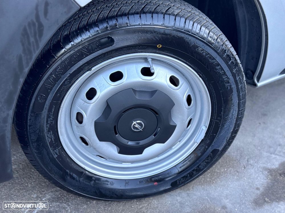Opel Vivaro L2 3Lug Navi Iva Dedutivel - 17