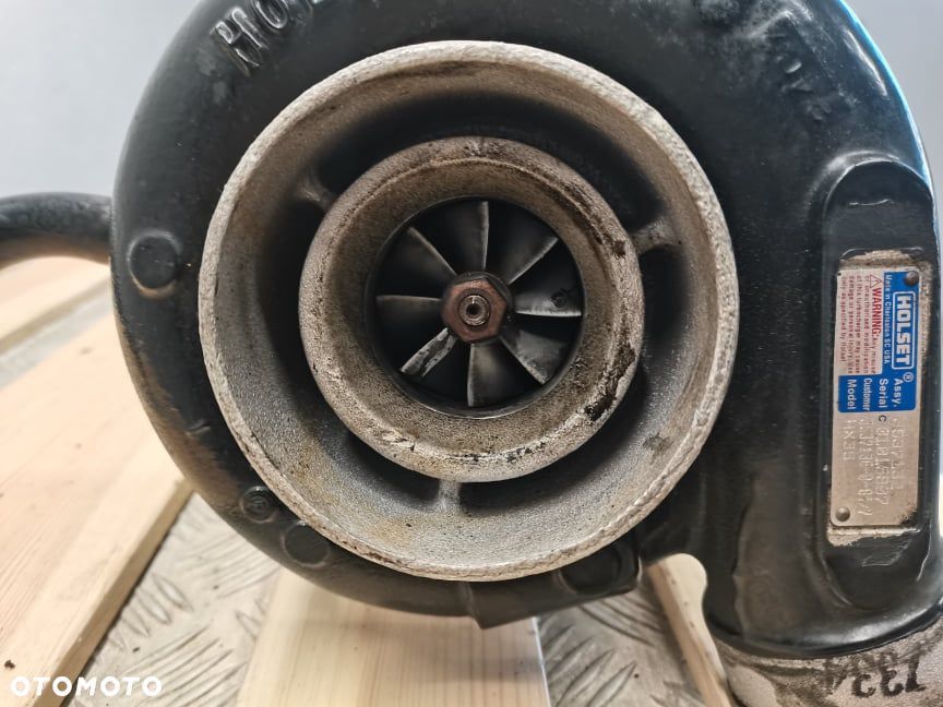 Turbosprężarka silnika Cummins 359 CI 5.9 {Holset HX35 3537132} - 4