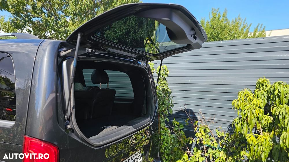 Mercedes-Benz V 300 d lang 4Matic 9G-TRONIC Avantgarde Edition 2020 - 19