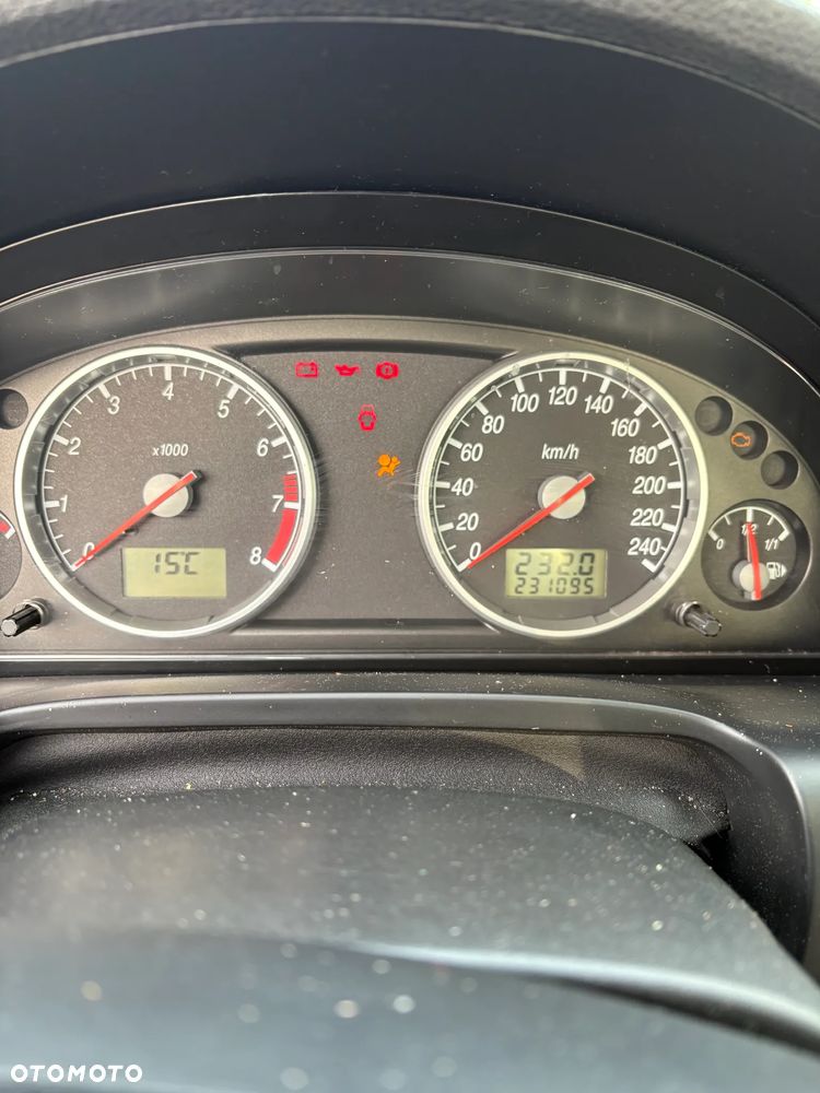 Ford Mondeo - 8