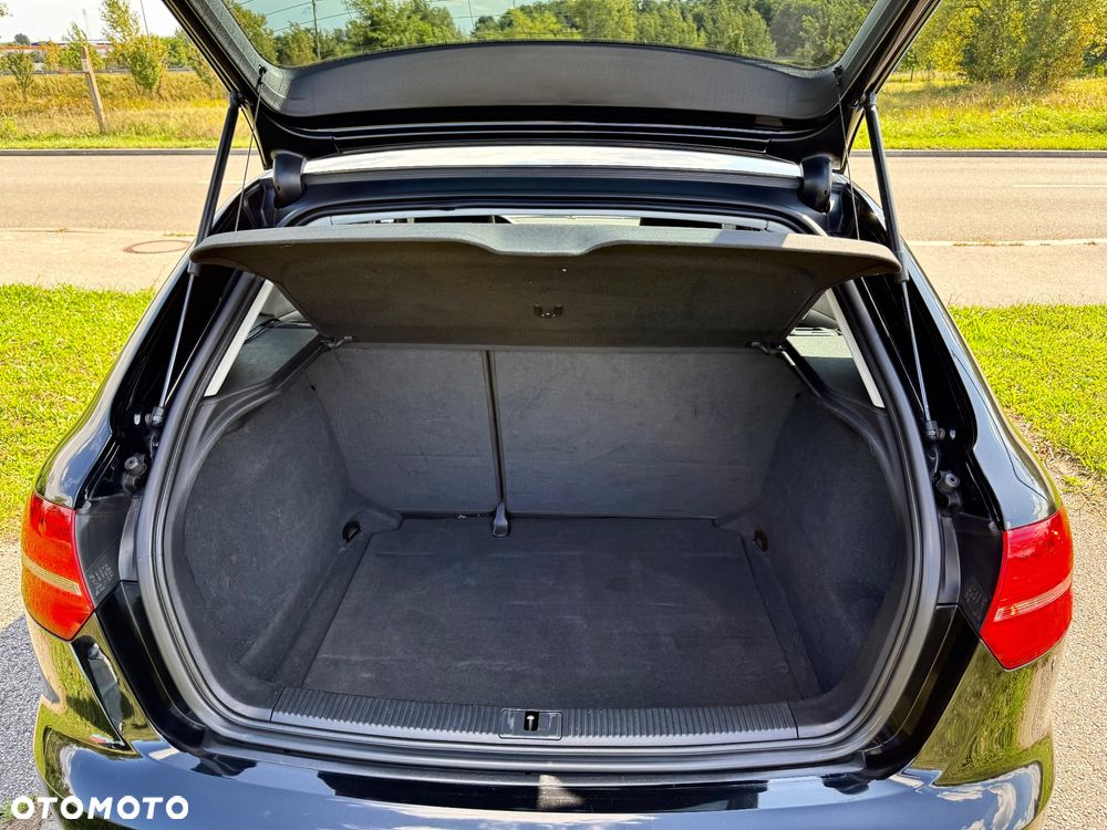 Audi A3 1.6 TDI DPF Ambition - 12