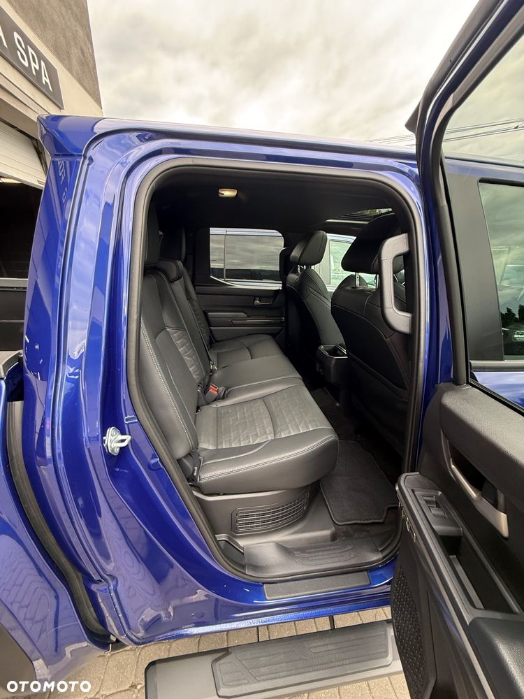 Toyota Tacoma - 23