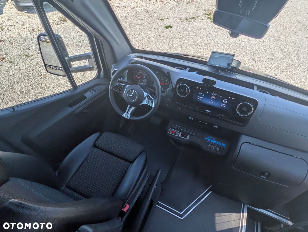 Mercedes-Benz Sprinter 519 - 17