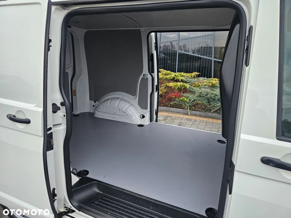 Volkswagen Transporter T6 - 15