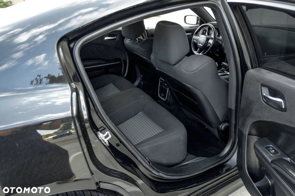 Dodge Charger 3.6 GT - 17