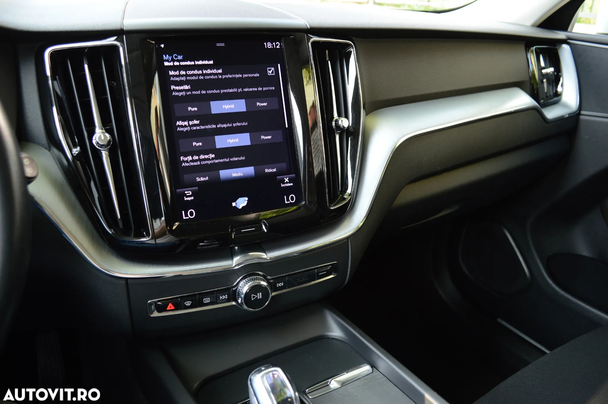 Volvo XC 60 T8 Twin Engine AWD Momentum - 25