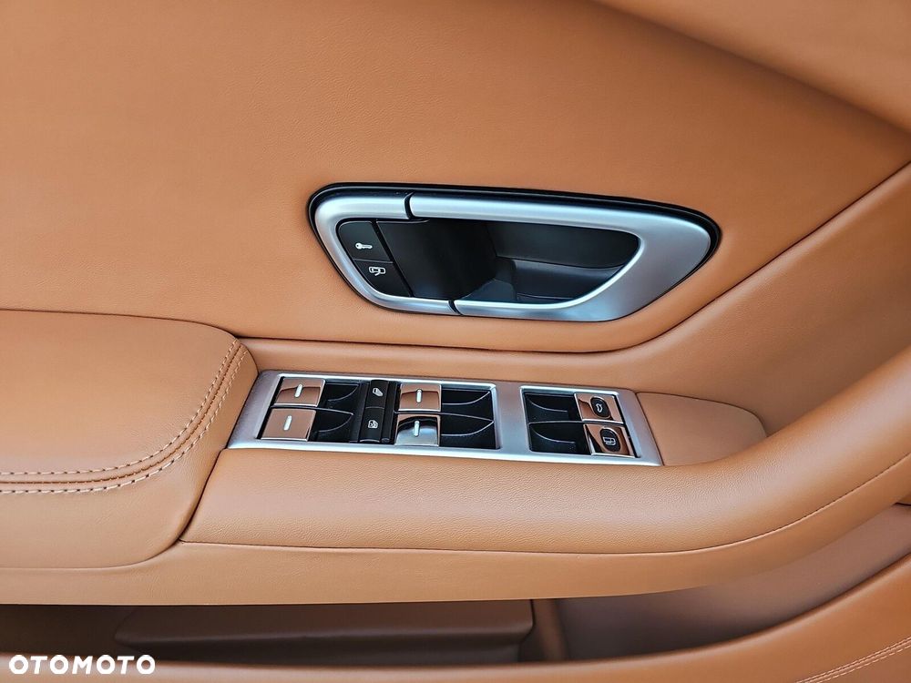 Bentley Continental GT - 26
