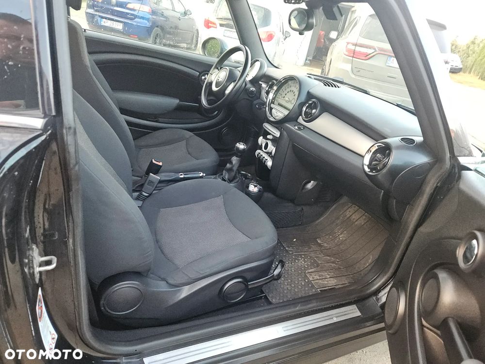 MINI ONE - 19