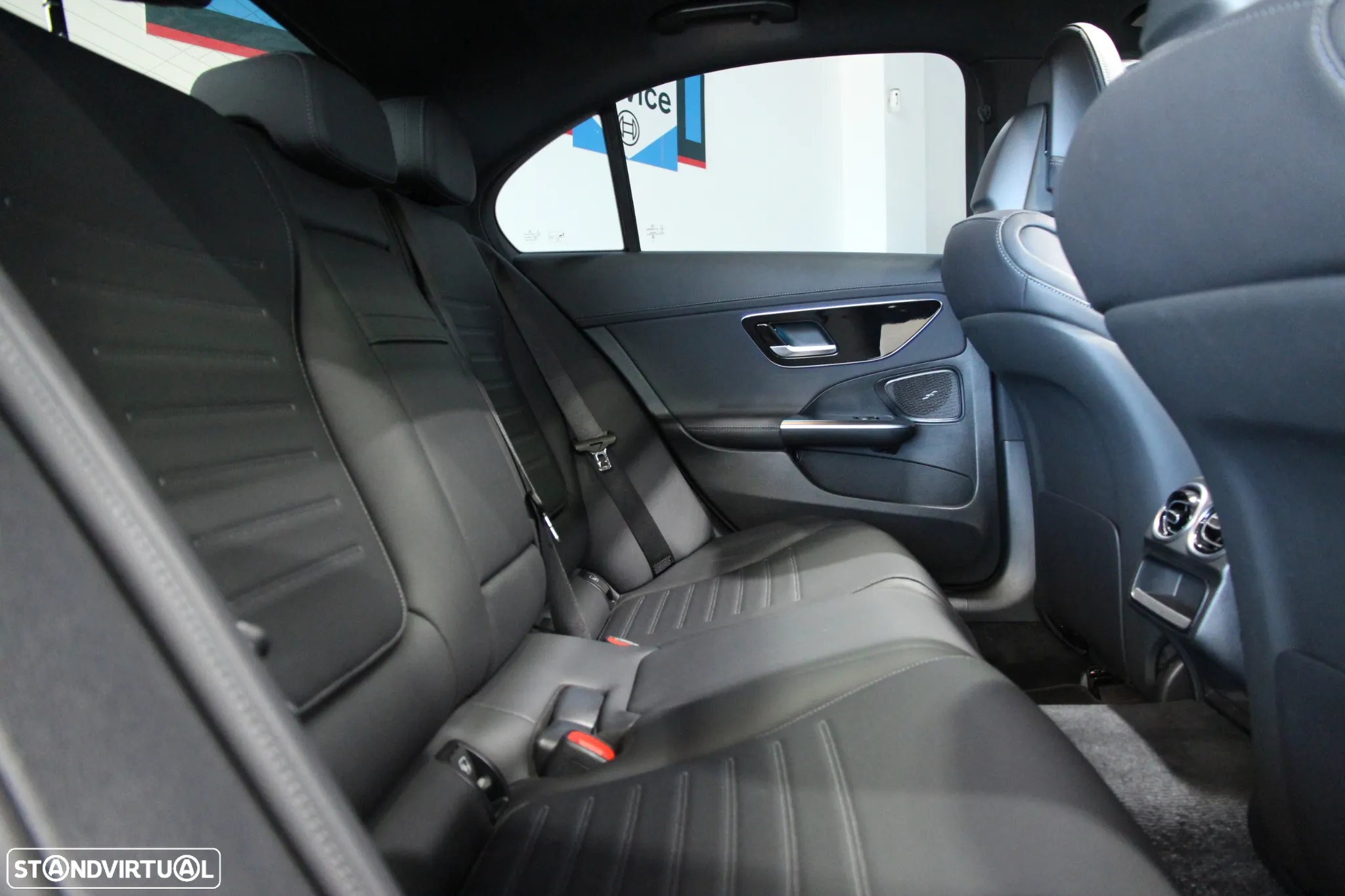 Mercedes-Benz C 300 de AMG Line - 29