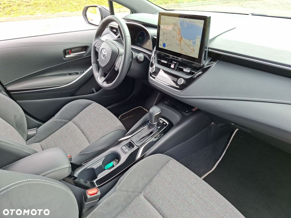 Toyota Corolla 1.8 Hybrid Style - 23