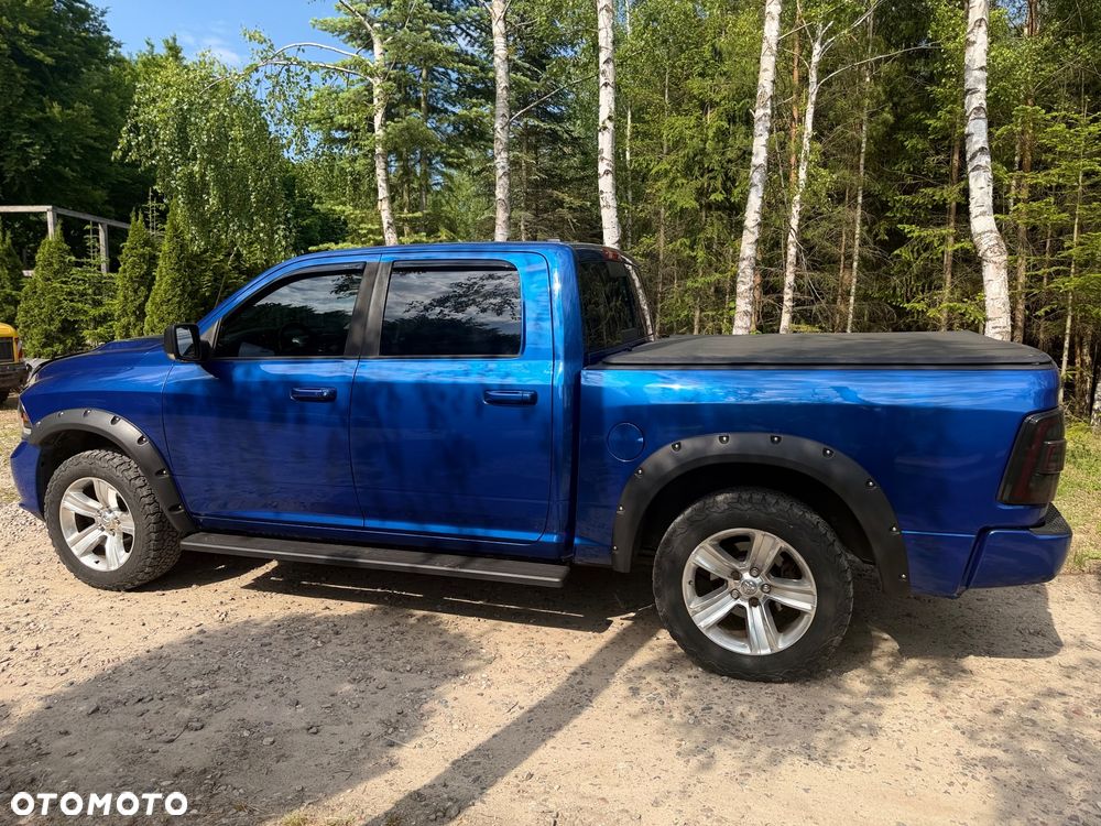 Dodge RAM - 8