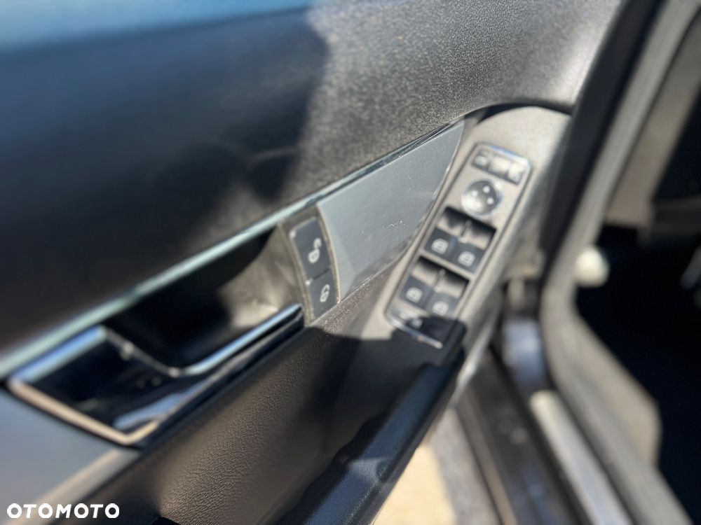 Mercedes-Benz Klasa C 350 CDI DPF 7G-TRONIC BlueEFFICIENCY SPORT EDITION - 21