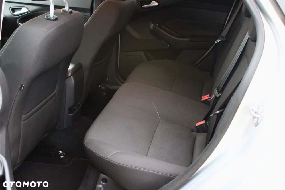 Ford Focus 1.6 TDCi DPF Ambiente - 16