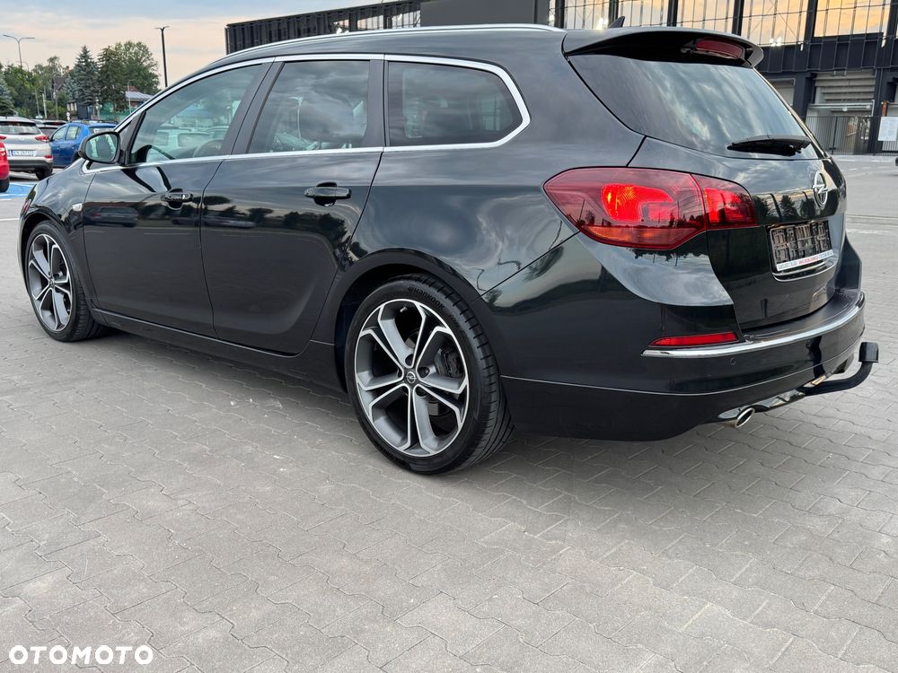 Opel Astra 2.0 BiTurbo CDTI DPF ecoFLEX SportsTourer St - 12