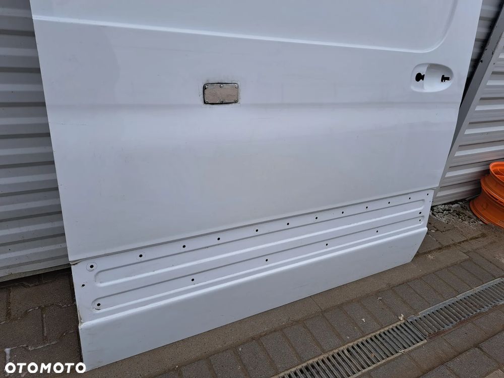 Drzwi przesuwne Prawe pełne boczne Mercedes Sprinter W907 W910 A9107322500 - 4