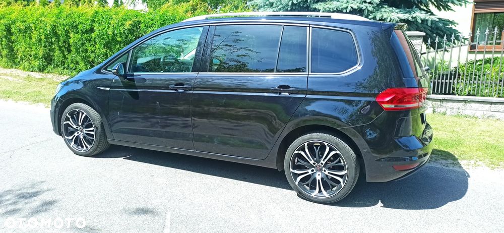 Volkswagen Touran - 5