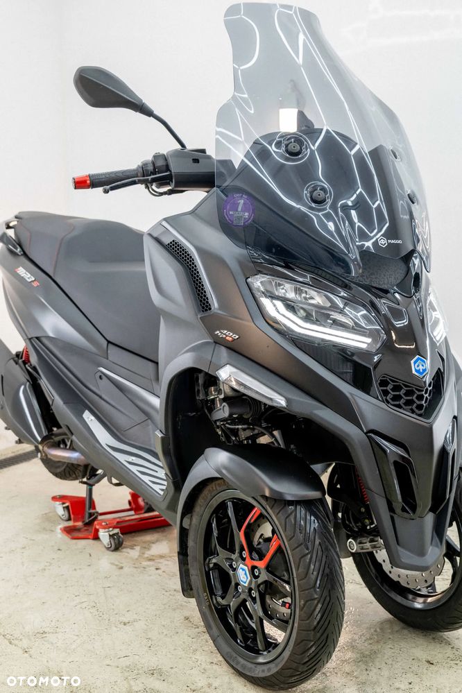 Piaggio MP-3 - 10
