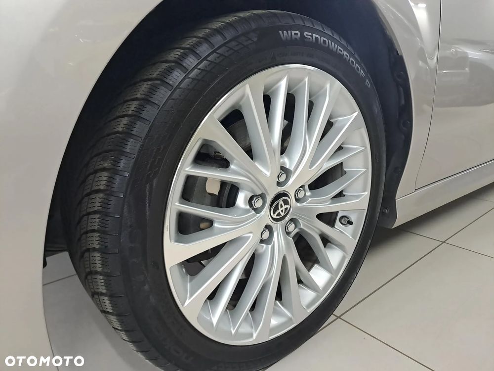 Toyota Camry 2.5 Hybrid Executive CVT - 31