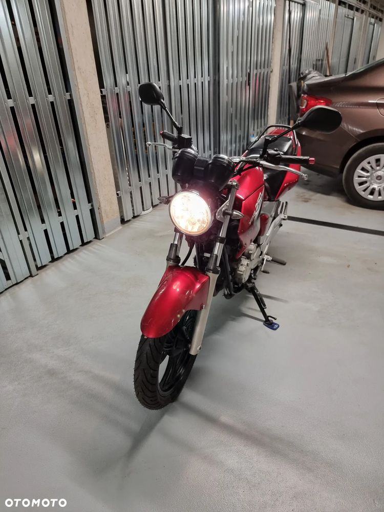 Yamaha YBR - 23